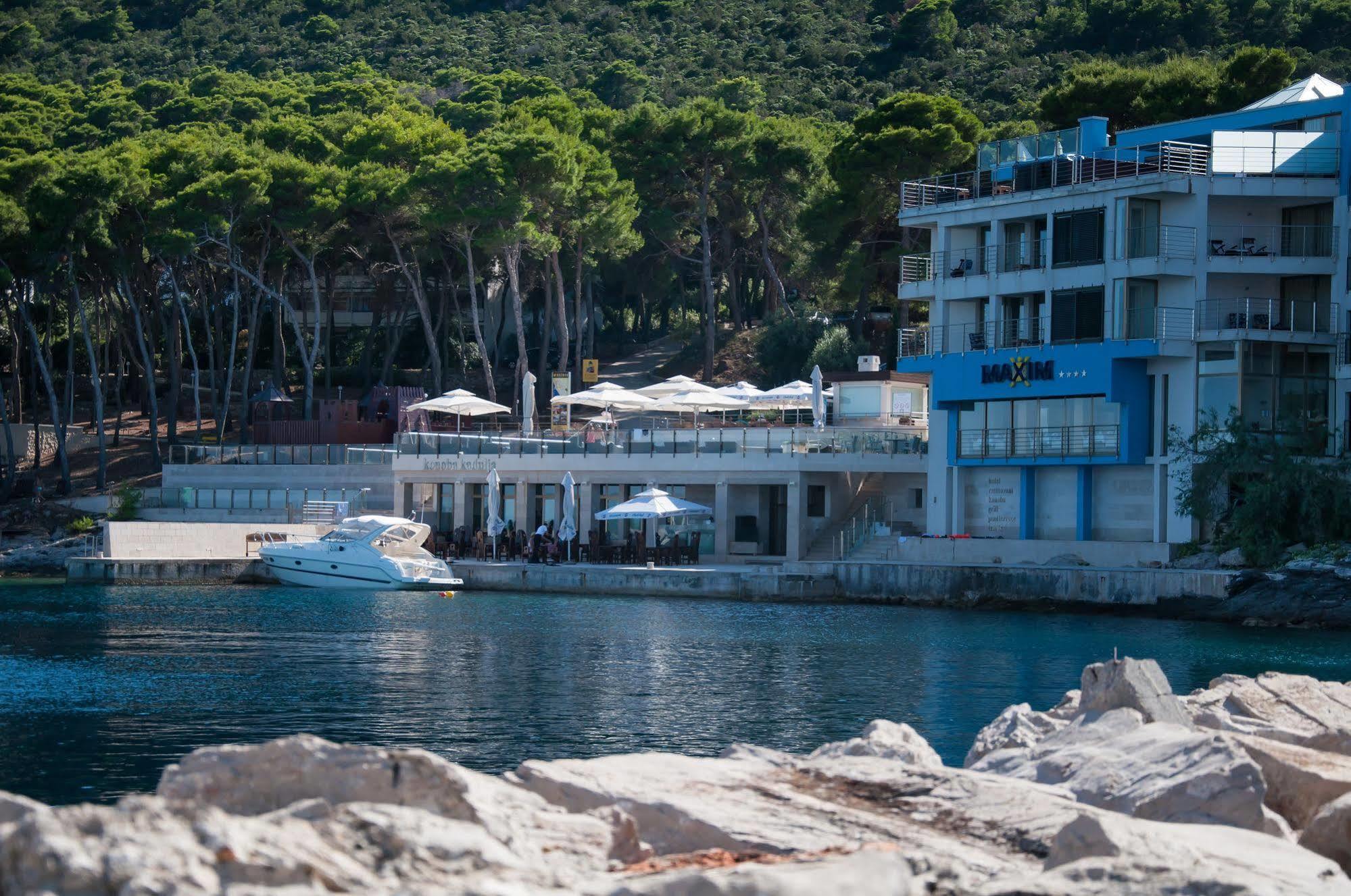 Hotel Maxim Božava Buitenkant foto