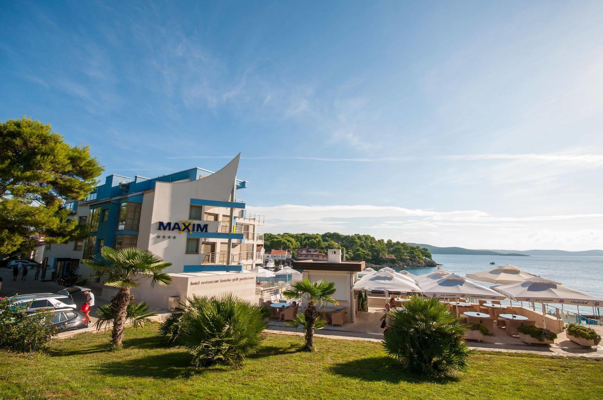 Hotel Maxim Božava Buitenkant foto